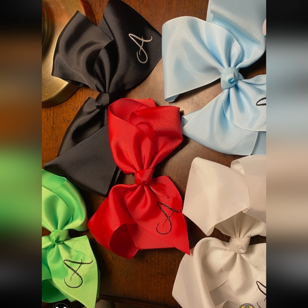 New big initial hairbow